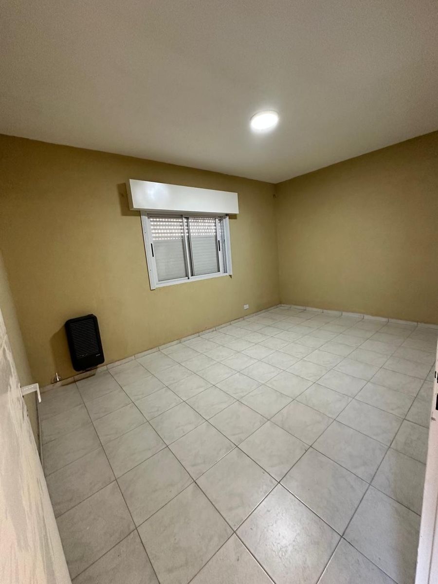 ALQUILER - PH 3 AMBIENTES CON PATIO Y COCHERA - A ESTRENAR - SIN EXPENSAS - 10