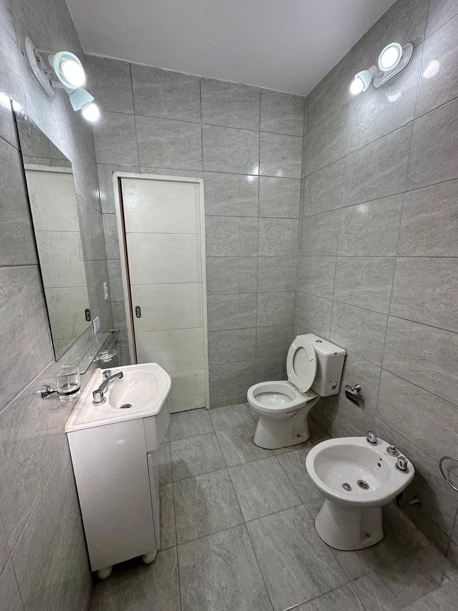 ALQUILER - PH 3 AMBIENTES CON PATIO Y COCHERA - A ESTRENAR - SIN EXPENSAS - 14