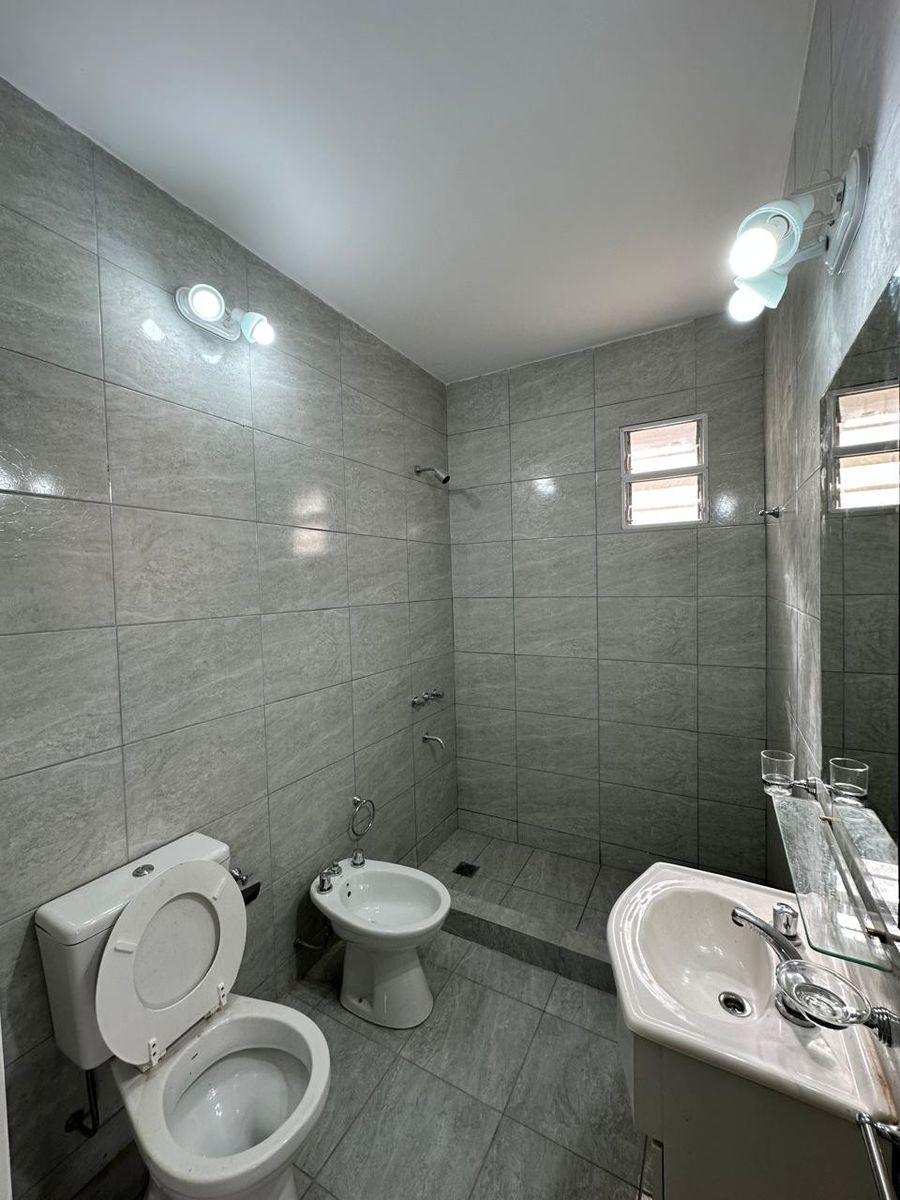 ALQUILER - PH 3 AMBIENTES CON PATIO Y COCHERA - A ESTRENAR - SIN EXPENSAS - 15