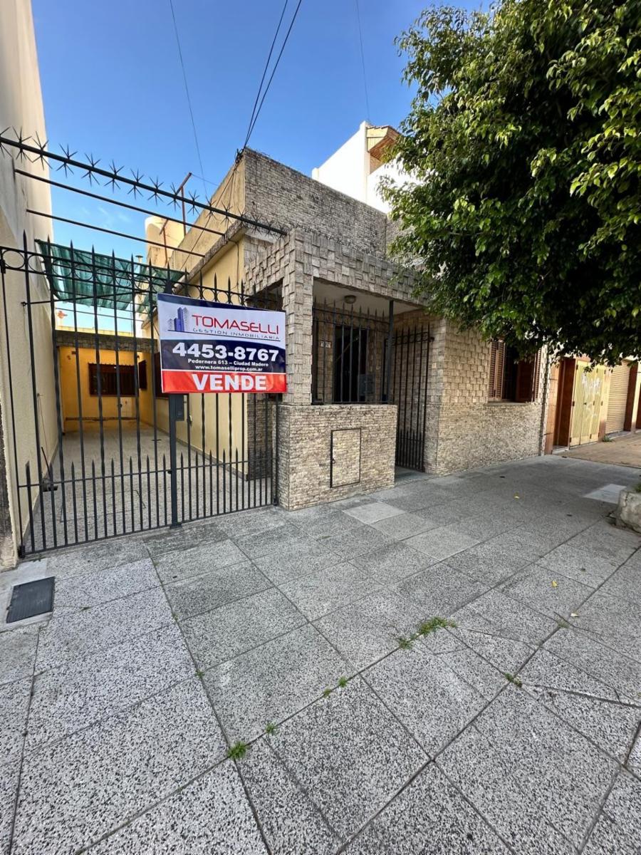 VENTA CASA 5 AMBIENTES - EXCELENTE ESTADO - IDEAL 2 FAMILIAS - VILLA MADERO