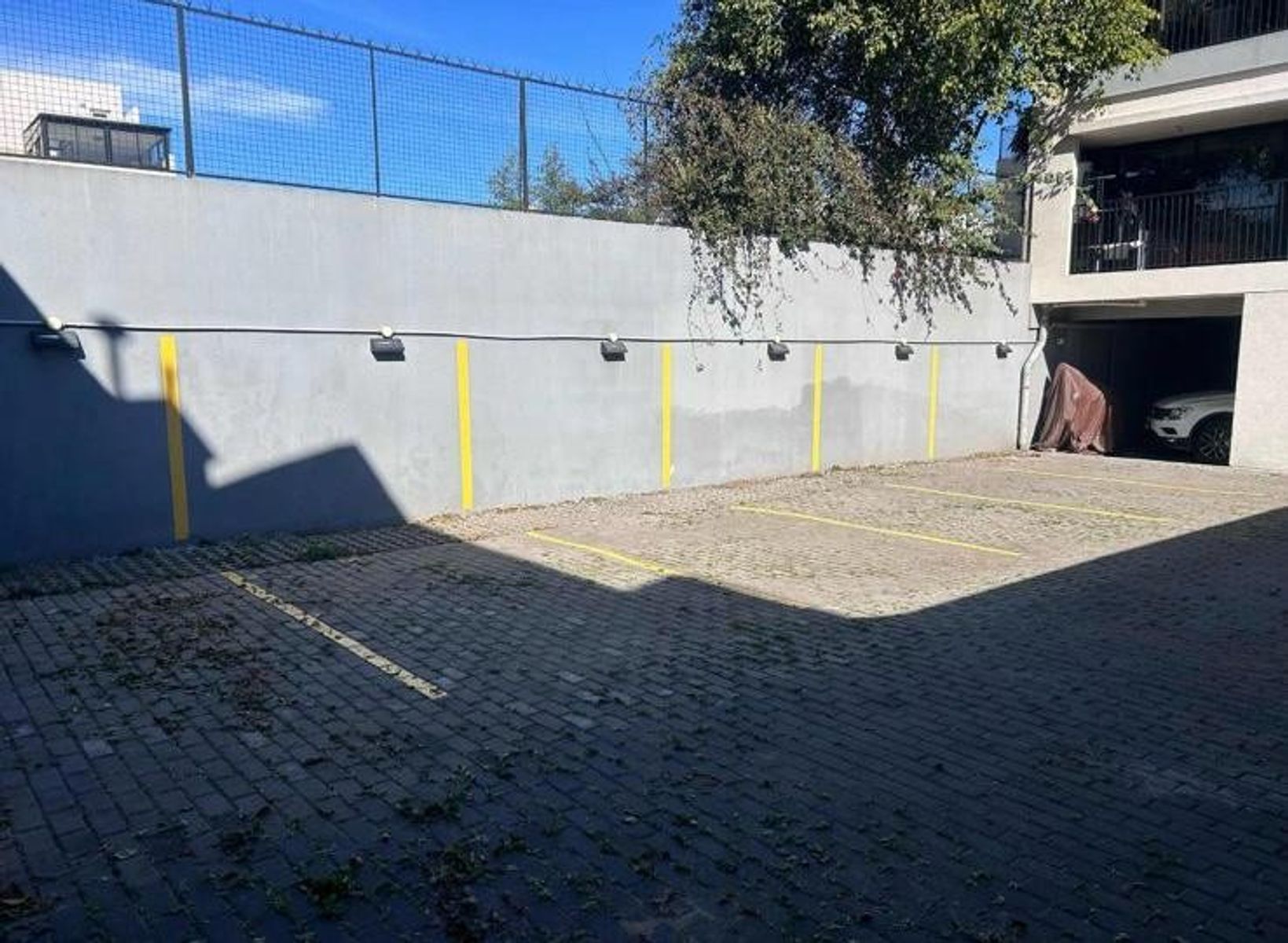 COCHERAS EN VILLA LURO - CORVALAN 500 - ACCESO PORTON AUTOMATICO - 5