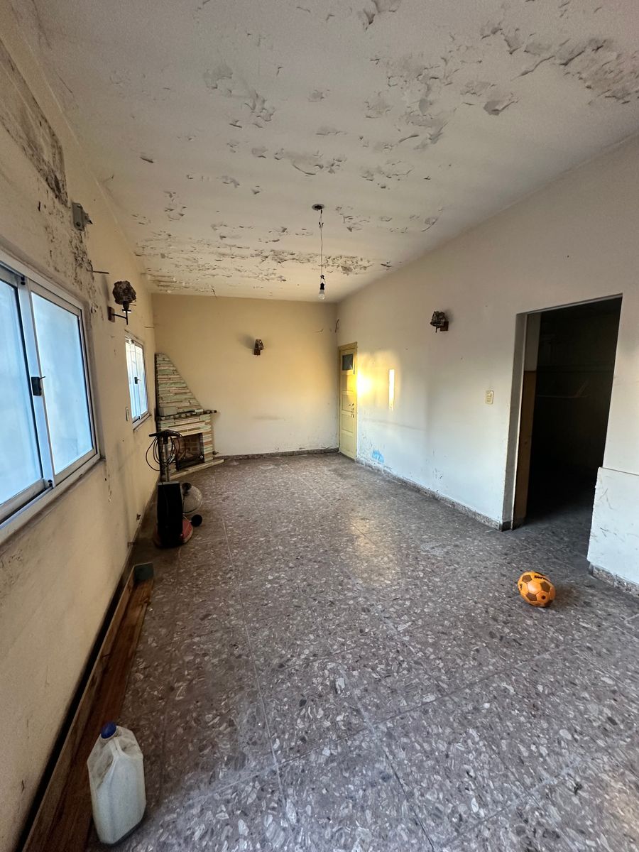 VENTA - CASA 4 AMBIENTES A REFACCIONAR - SOBRE LOTE DE 8.66 x43.51-VILLAMADERO - CON FINANCIACION — foto 7