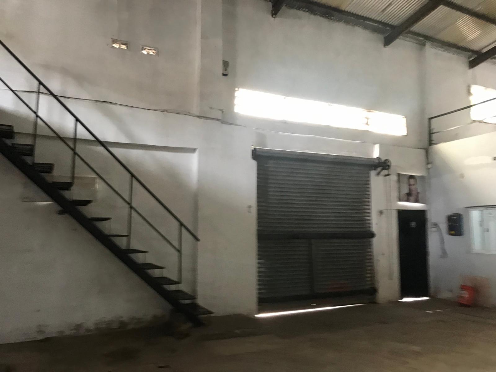 ALQUILER - GALPON 280 M2 - LA TABLADA - ZONA INDUSTRIAL - 3