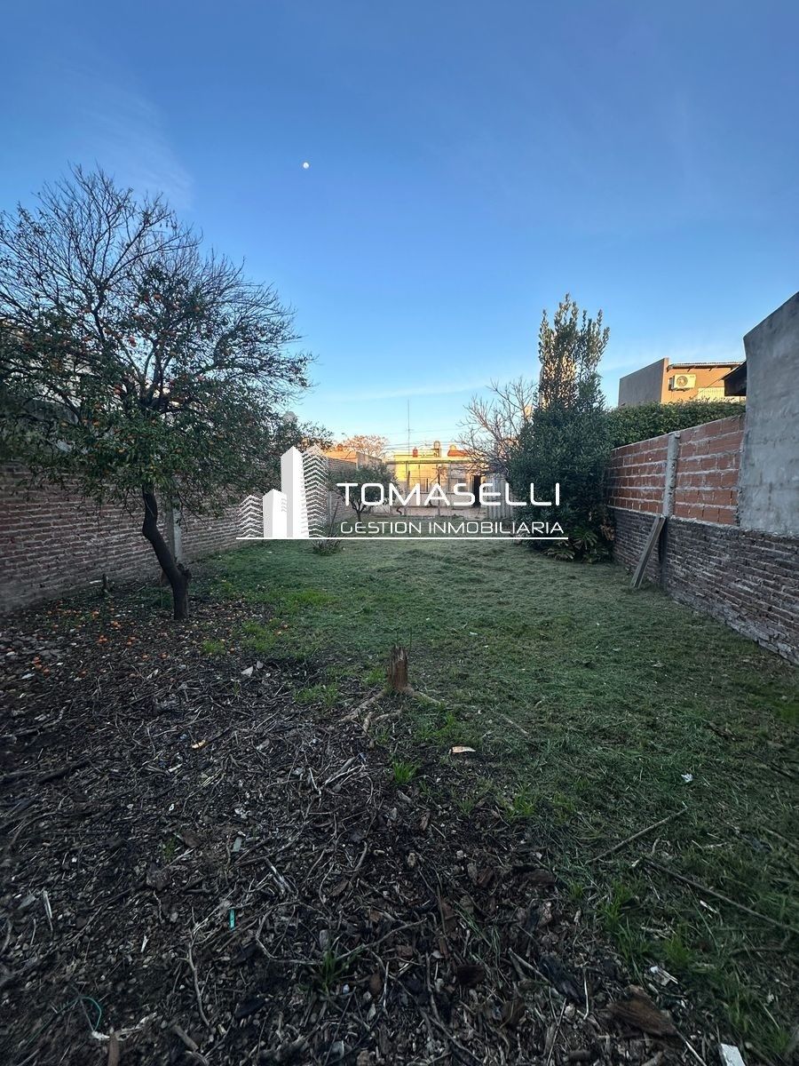 VENTA - CASA 4 AMBIENTES A REFACCIONAR - CON FINANCIACION