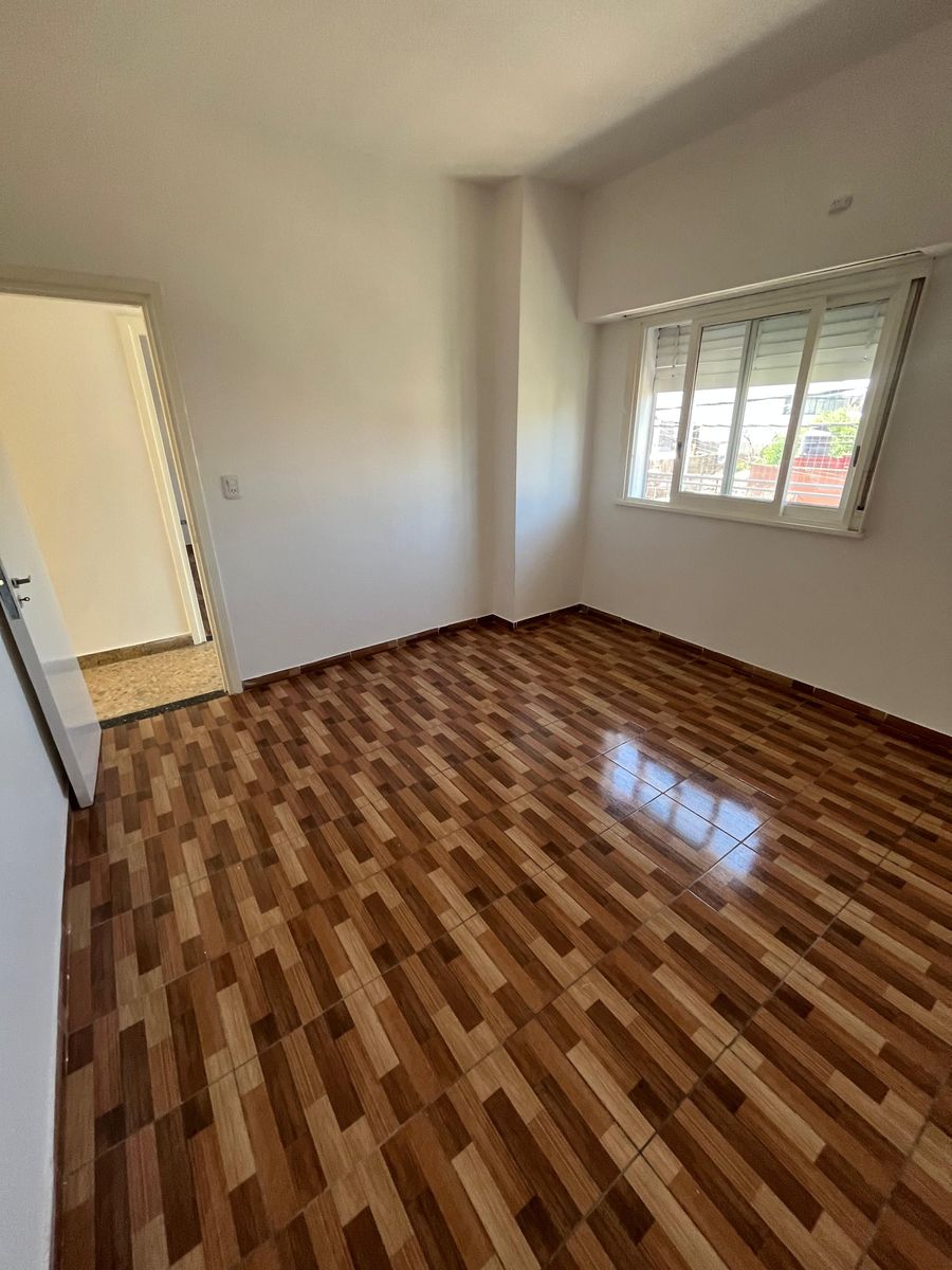 ALQUILER DEPTO 3 AMBIENTES AMPLIO CON PATIO Y TERRAZA - VILLA MADERO-SIN EXPENSAS - 11