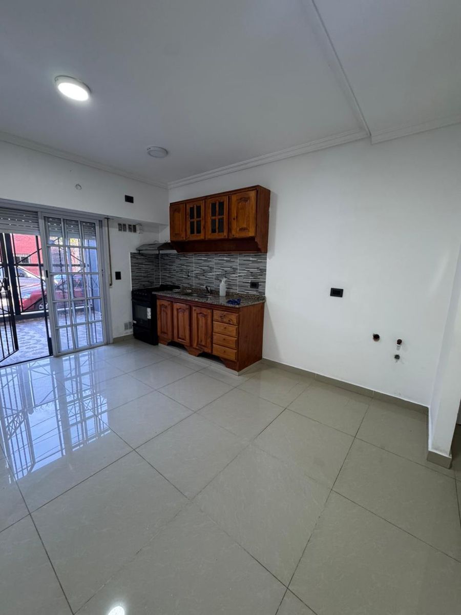 ALQUILER - VILLA MADERO - DEPARTAMENTO 2 AMBIENTES CON PATIO — foto 4