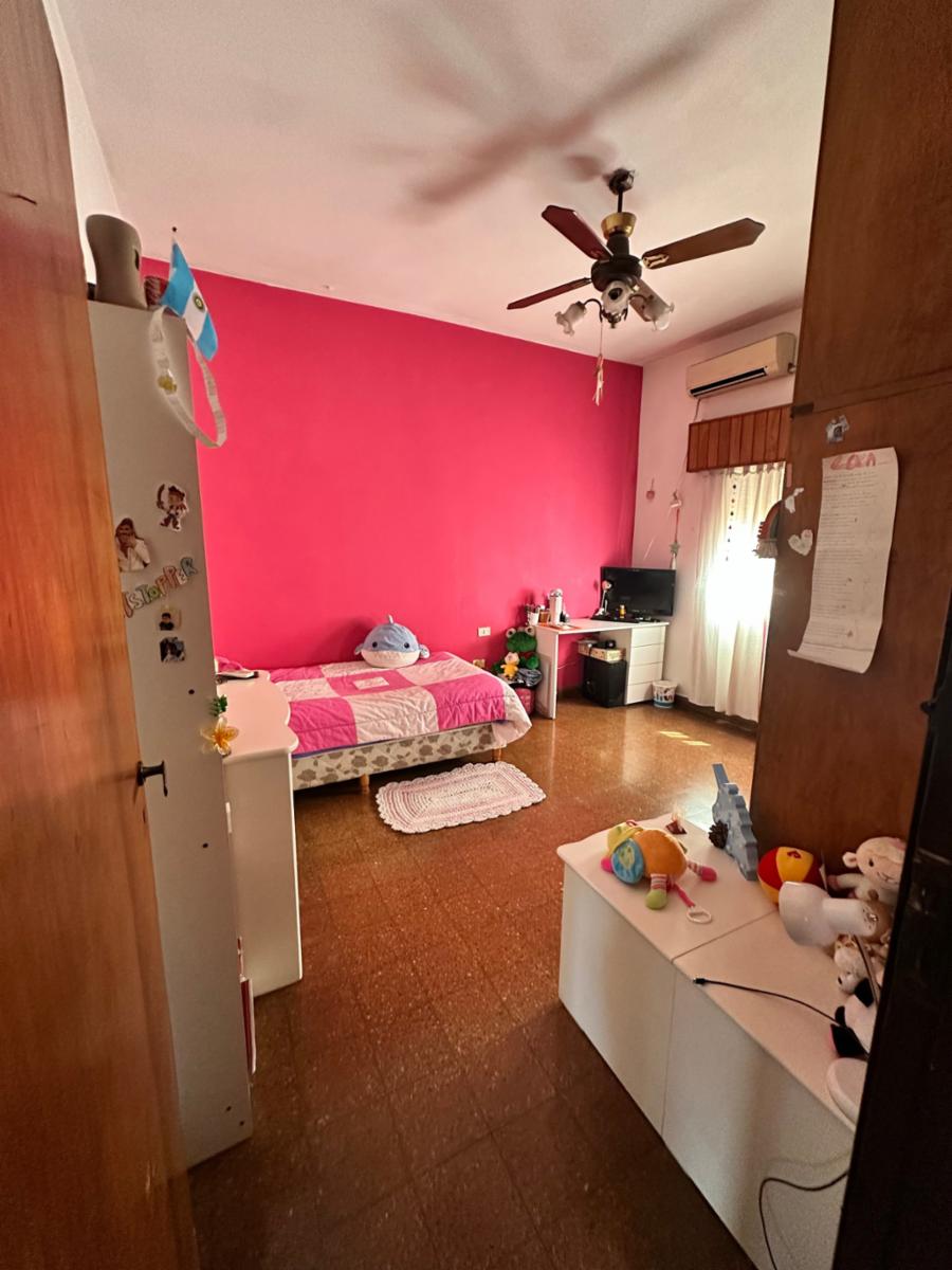 VENTA - CASA MULTIFAMILIAR - TAPIALES - SOBRE AVDA. B. SUR MER - 19
