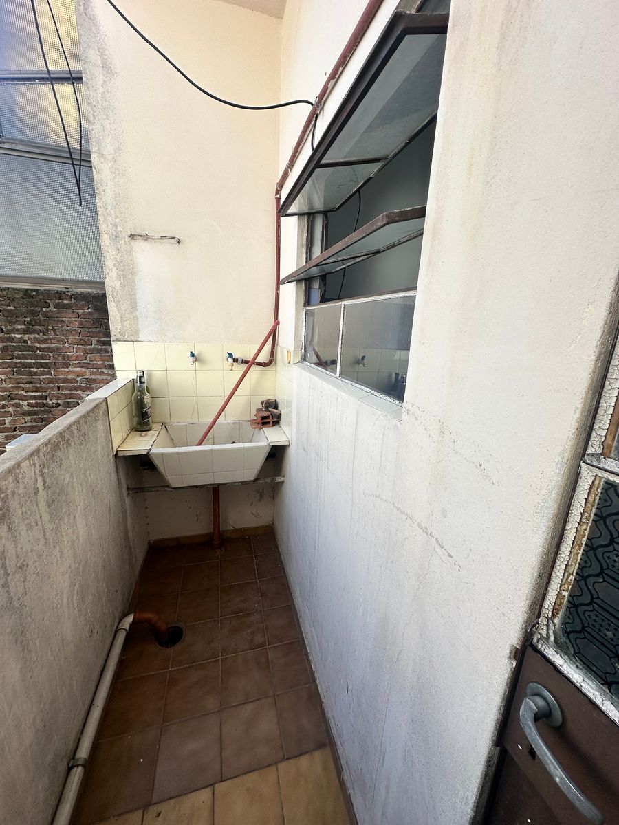 ALQUILER - DEPARTAMENTO 3 AMBIENTES - SIN EXPENSAS - LOMAS DEL MIRADOR - 2
