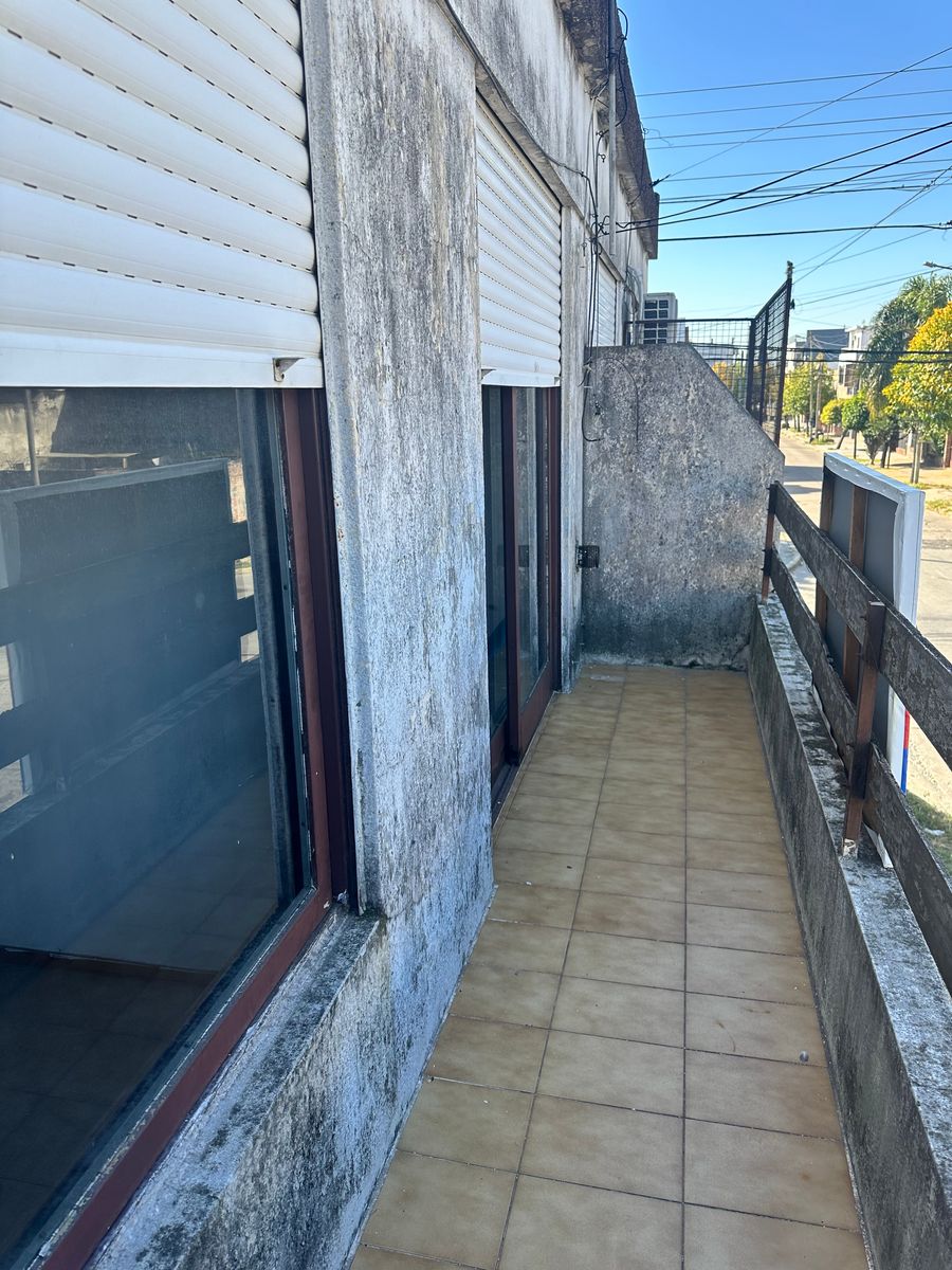 ALQUILER - DEPARTAMENTO 3 AMBIENTES - SIN EXPENSAS - LOMAS DEL MIRADOR - 6