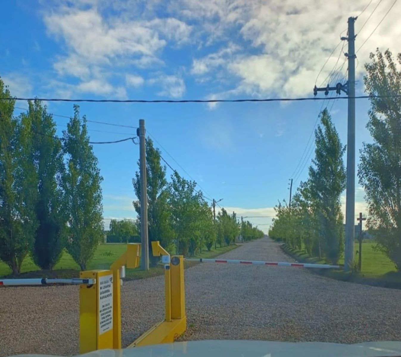 VENTA - CASA CON PISCINA EN CANNING - BARRIO ESTILO CAMPO - ¡SIN EXPENSAS - 20