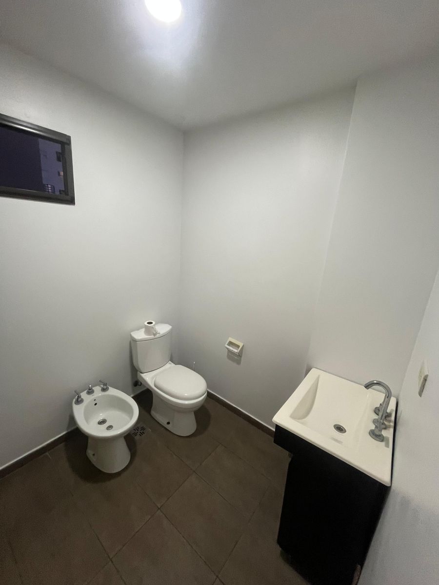 ALQUILER - DEPARTAMENTO 2 AMB. TIPO DUPLEX CON COCHERA - TAPIALES - 11