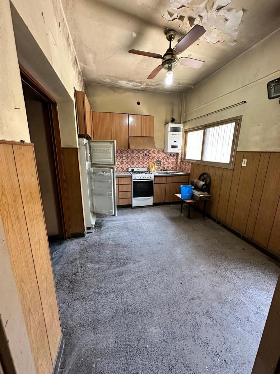 VENTA - CASA MULTIFAMILIAR - CON REGLAMENTO DE COPROPIEDAD - 13