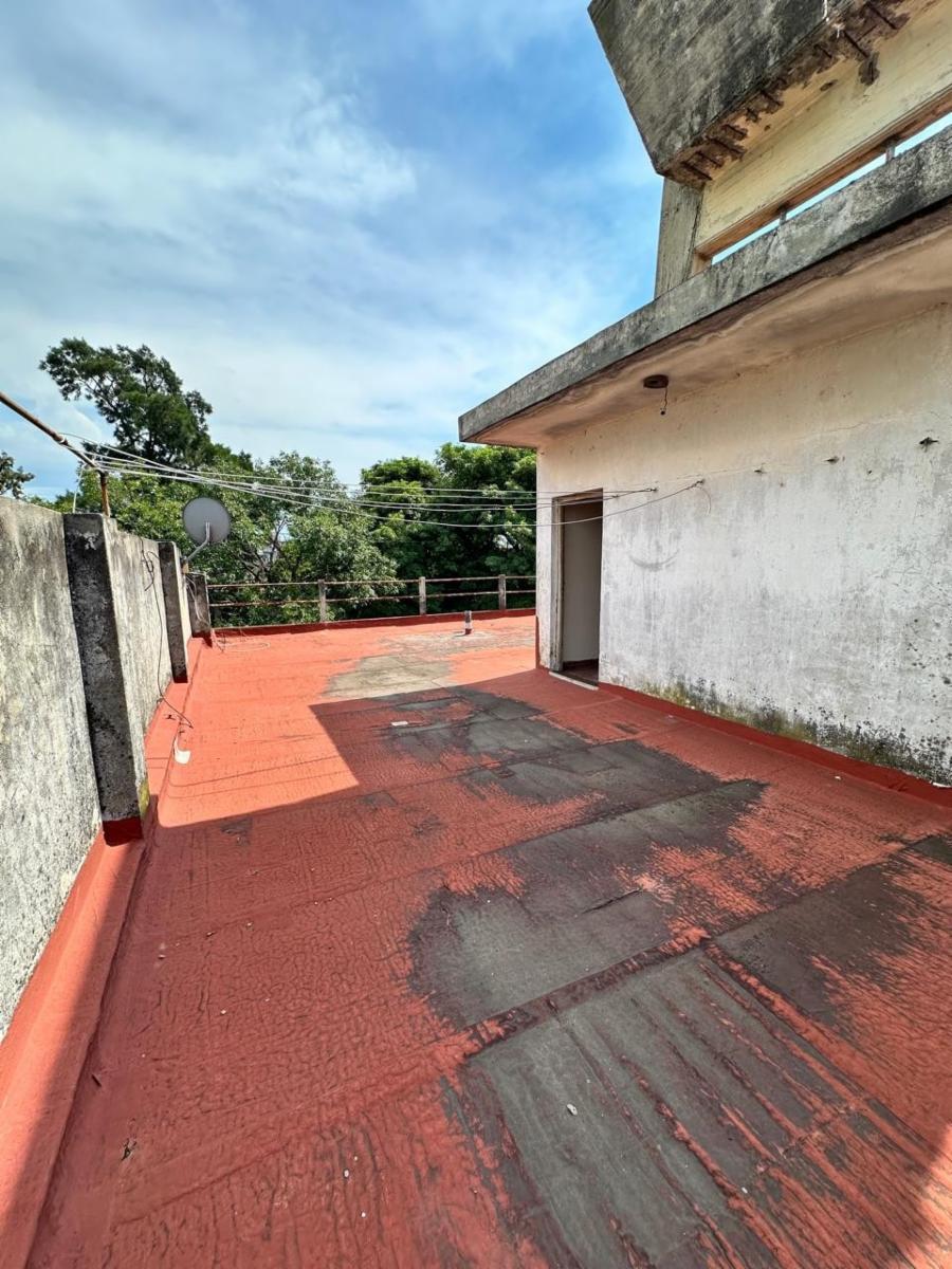 VENTA - CASA MULTIFAMILIAR - CON REGLAMENTO DE COPROPIEDAD - 17