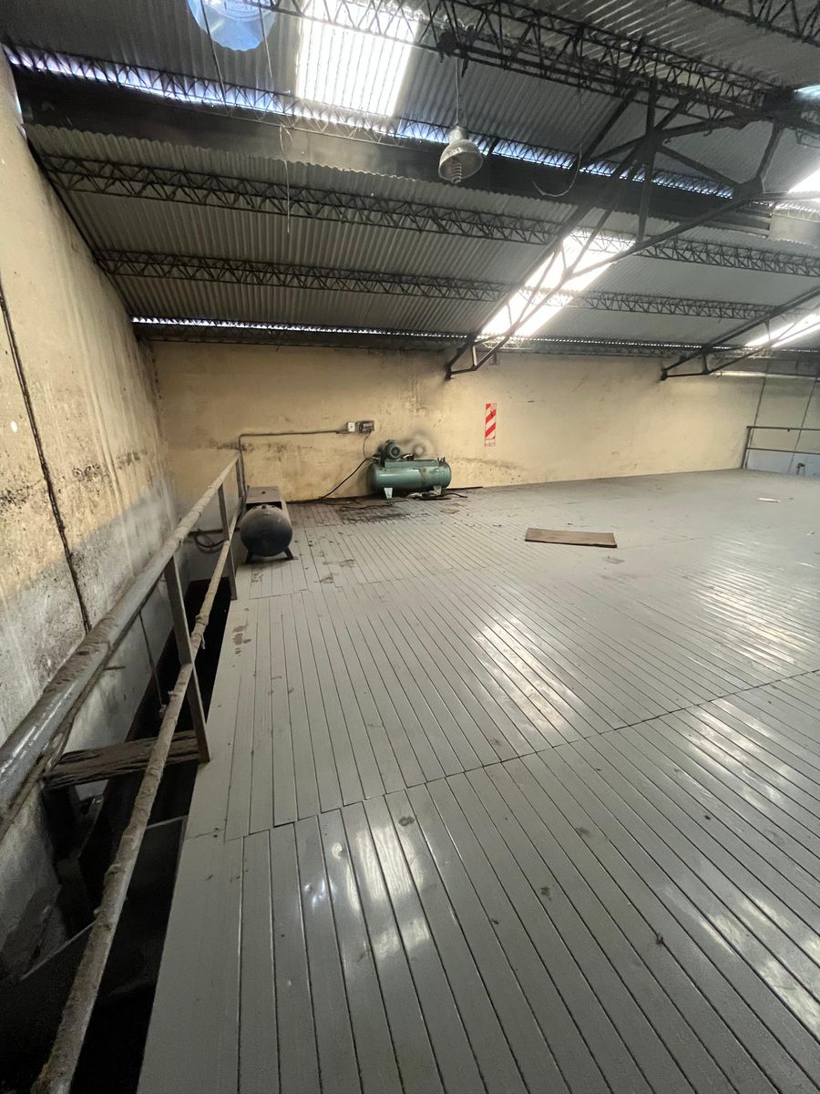 ALQUILER Excelente Galpón de 560 m² - Villa Madero ZONIFICACION M.I (mixta industrial) - 12