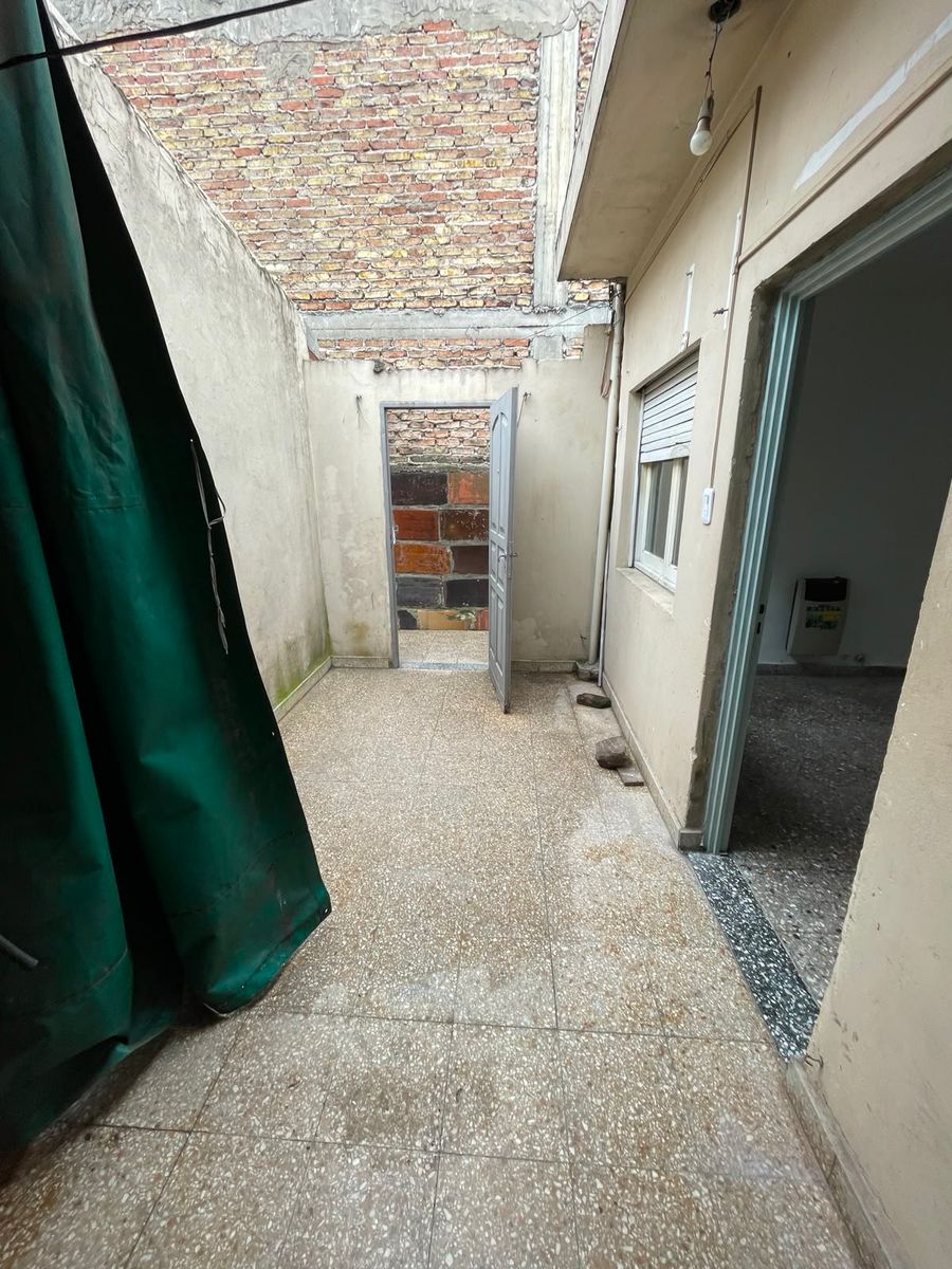 ALQUILER - PH 3 AMBIENTES CON PATIO - SIN EXPENSAS - VILLA MADERO - 2