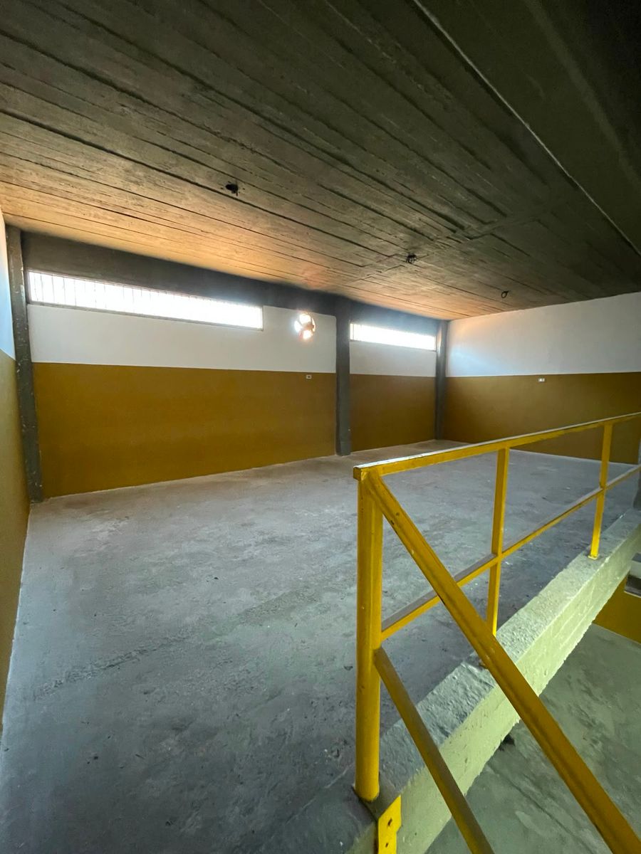 ALQUILER GALPON 330MT2 - OFICINA - TRIFASICA - VILLA MADERO - 6
