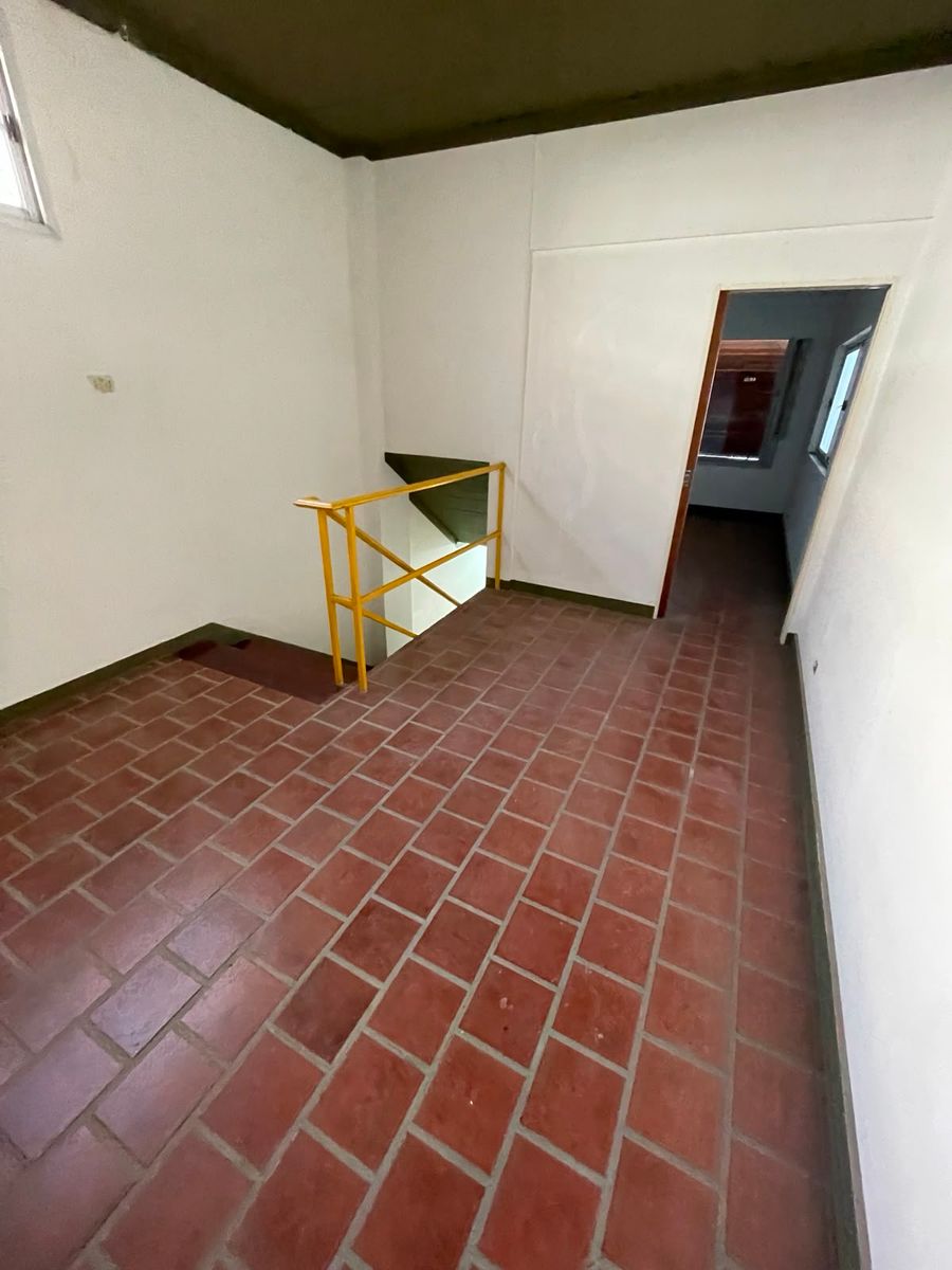 ALQUILER GALPON 330MT2 - OFICINA - TRIFASICA - VILLA MADERO - 11
