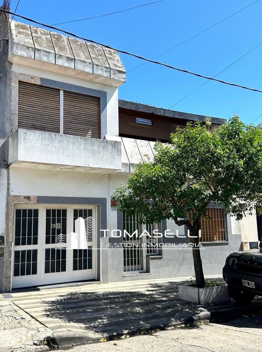 VENTA - CASA - VILLA MADERO - A PASOS DE AVDA. CROVARA - 2