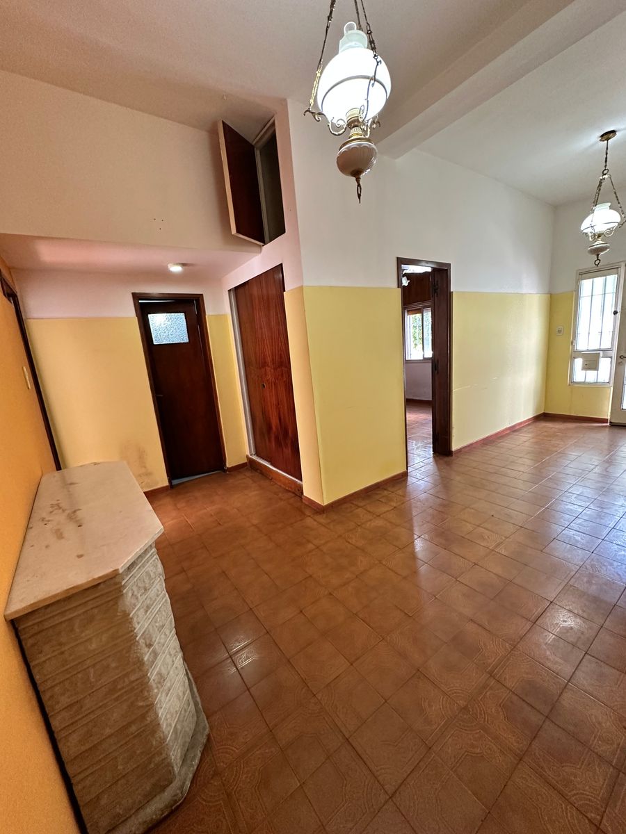 VENTA - CASA - VILLA MADERO - A PASOS DE AVDA. CROVARA - 6