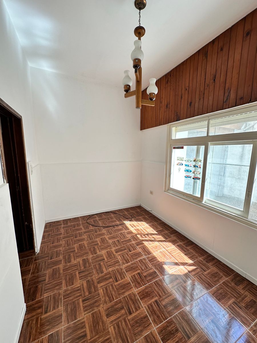 VENTA - CASA - VILLA MADERO - A PASOS DE AVDA. CROVARA - 11