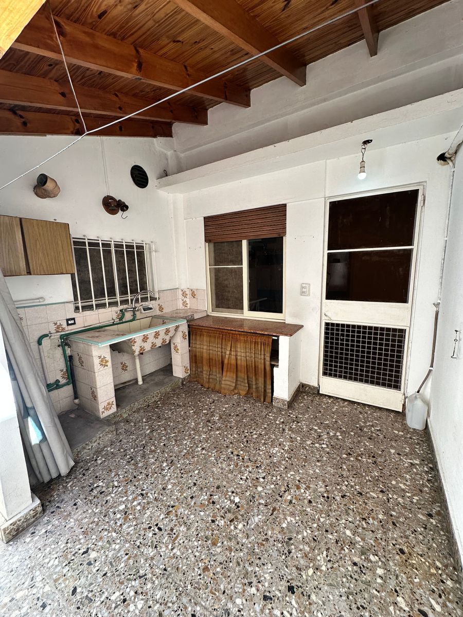 VENTA - CASA - VILLA MADERO - A PASOS DE AVDA. CROVARA - 26