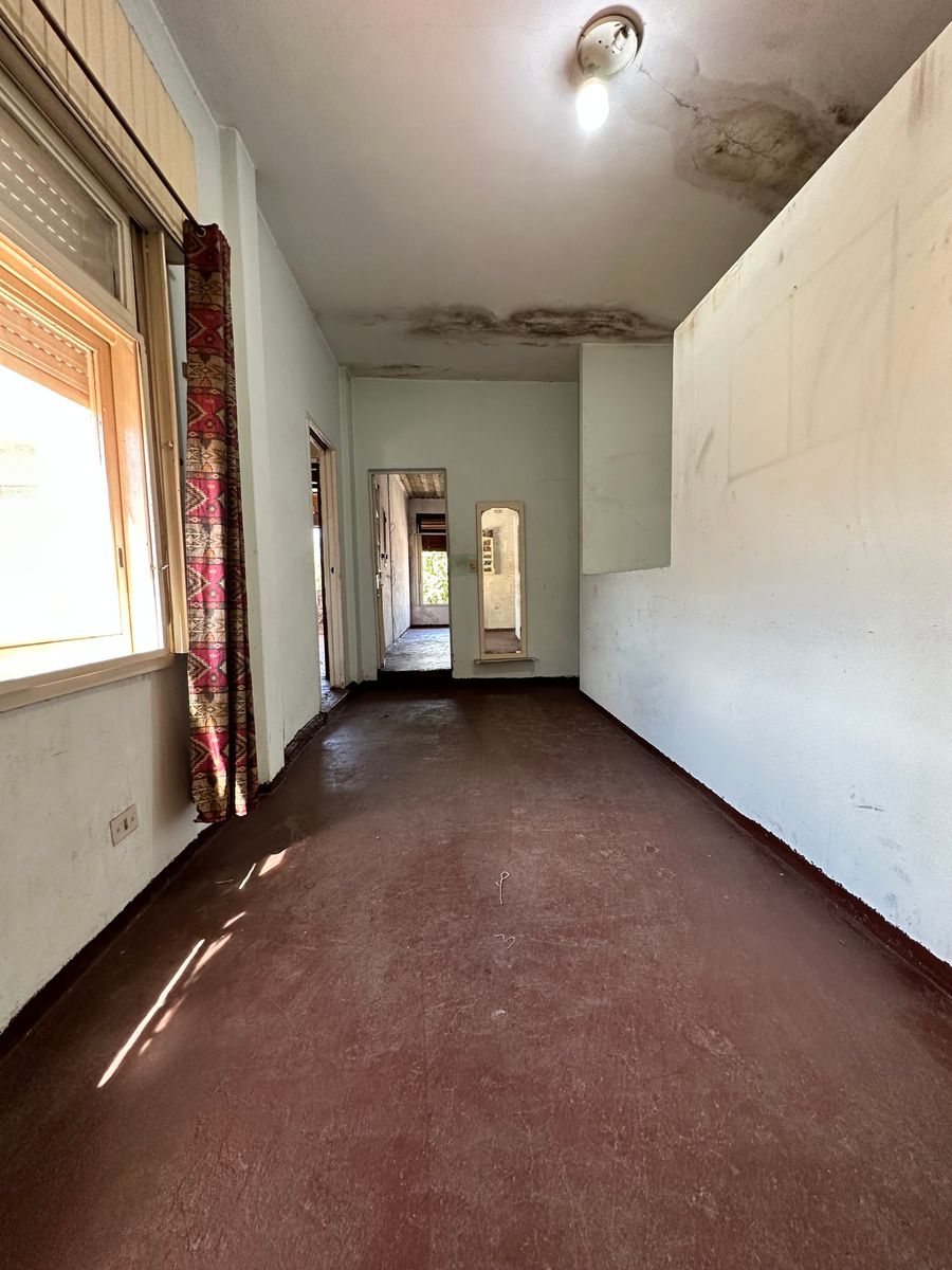 VENTA - CASA - VILLA MADERO - A PASOS DE AVDA. CROVARA - 29