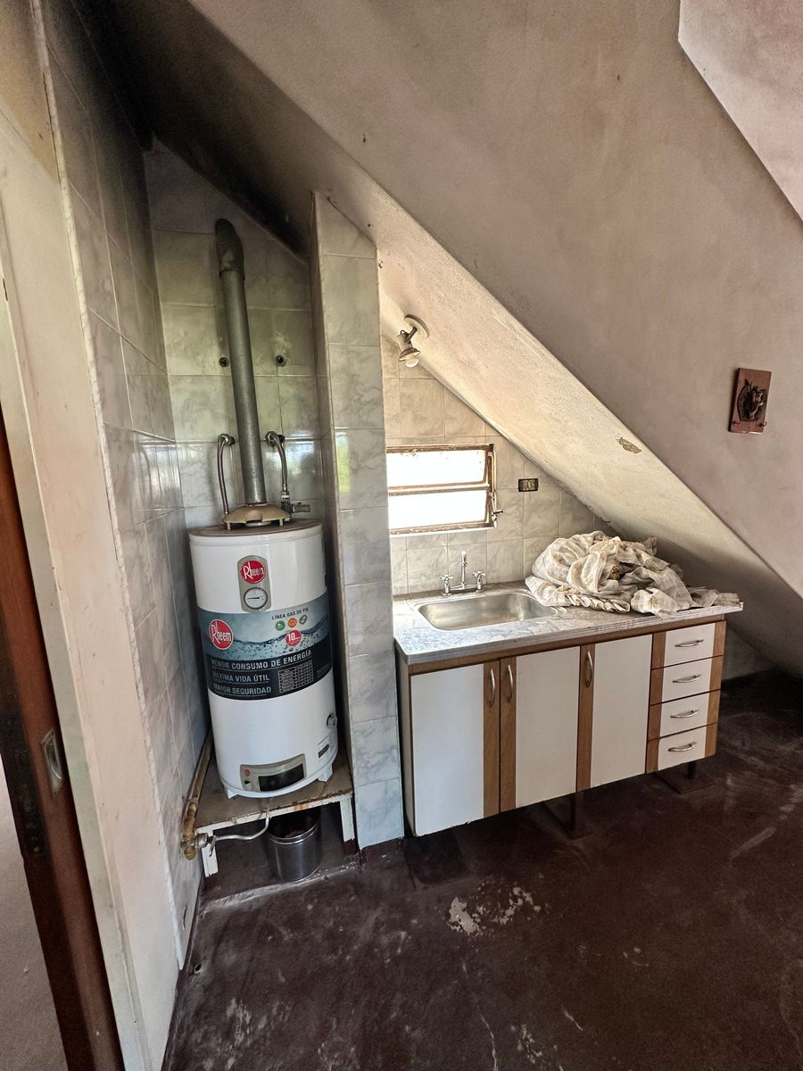 VENTA - CASA - VILLA MADERO - A PASOS DE AVDA. CROVARA - 39