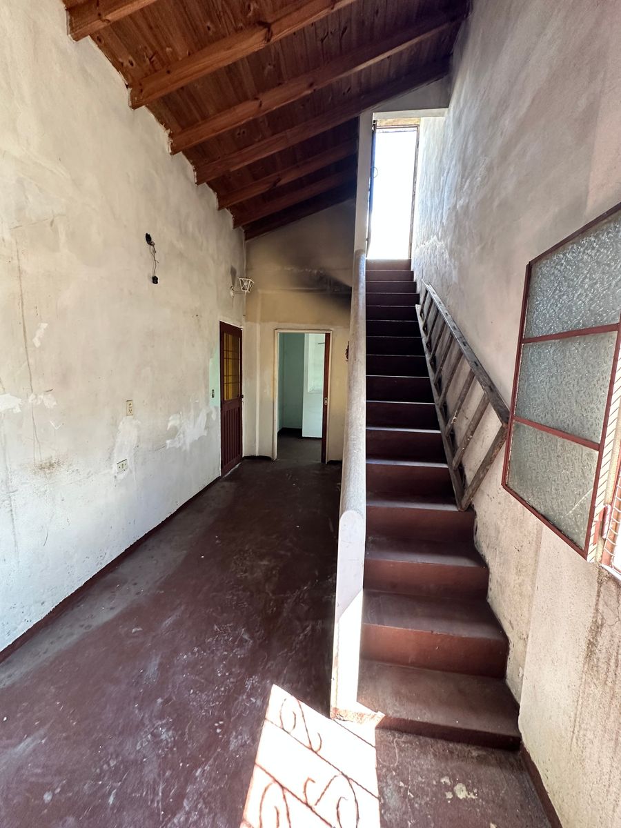 VENTA - CASA - VILLA MADERO - A PASOS DE AVDA. CROVARA - 42