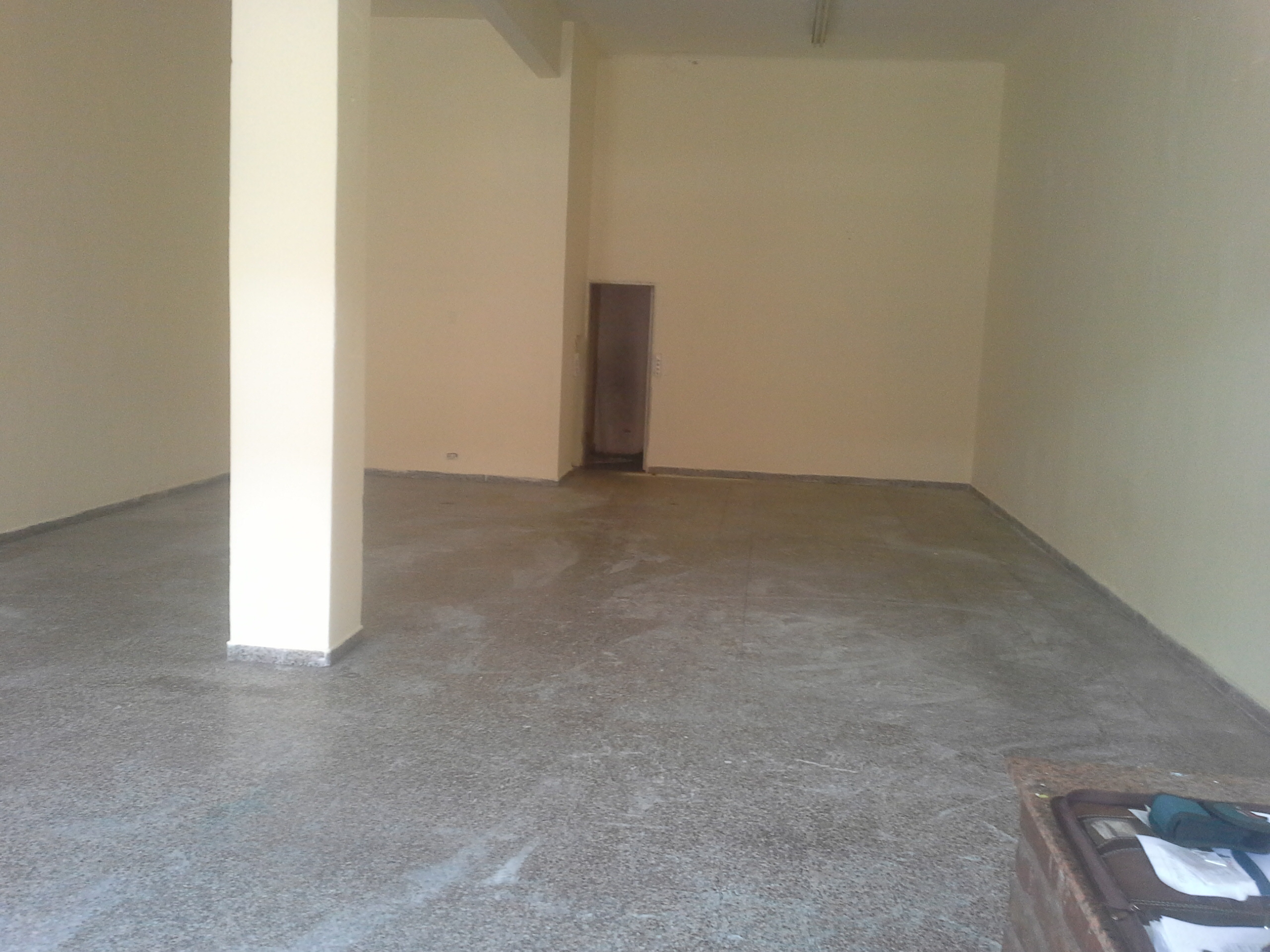 ALQUILER -EXCELENTE LOCAL COMERCIAL - SOBRE AVENIDA CROVARA - SUPERFICIE APROX. 110 M2 — foto 3