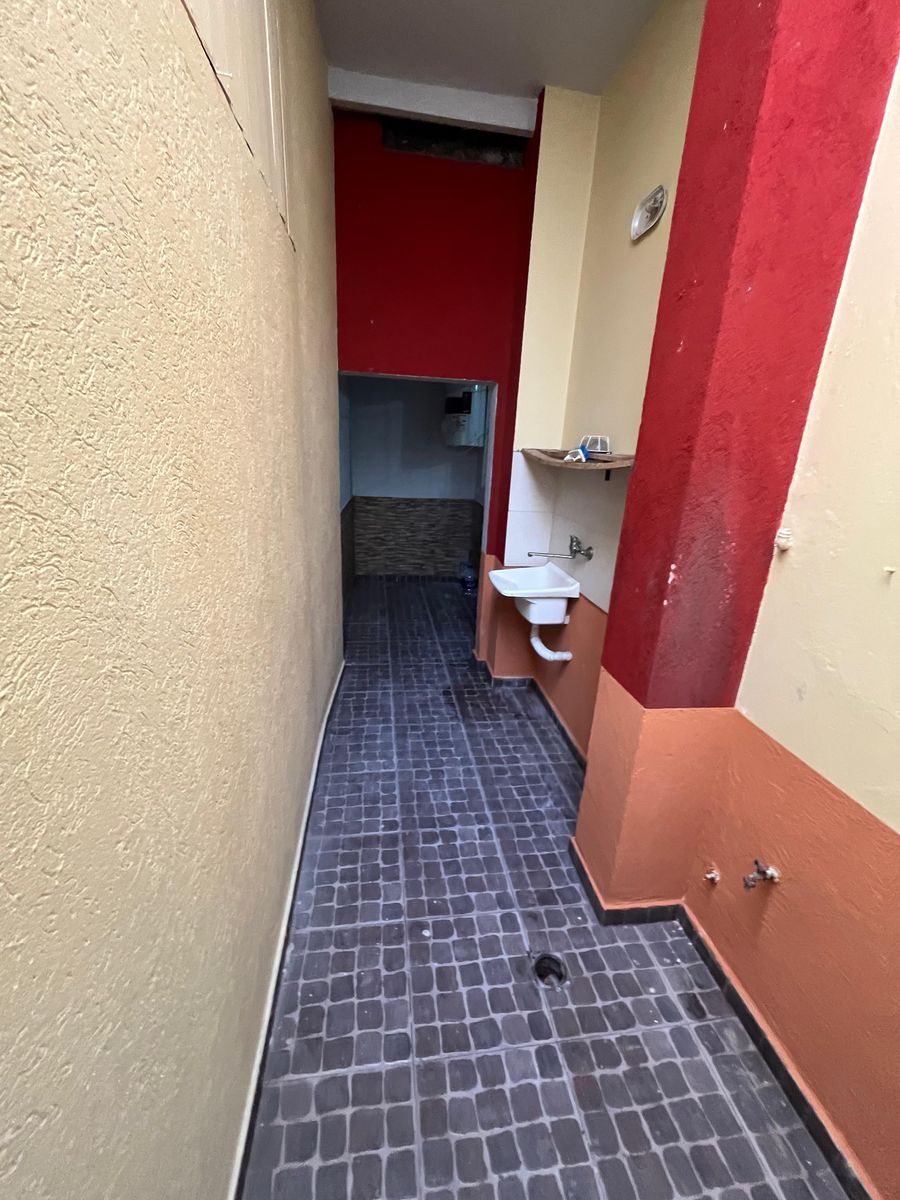 ALQUILER PH 3 AMBIENTES CON PATIO - LOMAS DEL MIRADOR — foto 11