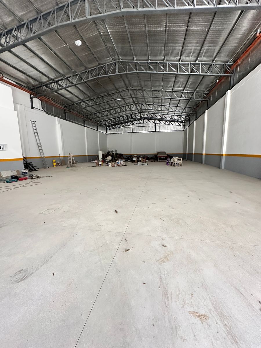 ALQUILER - EXCELENTE GALPON 650 m2 - LA TABLADA