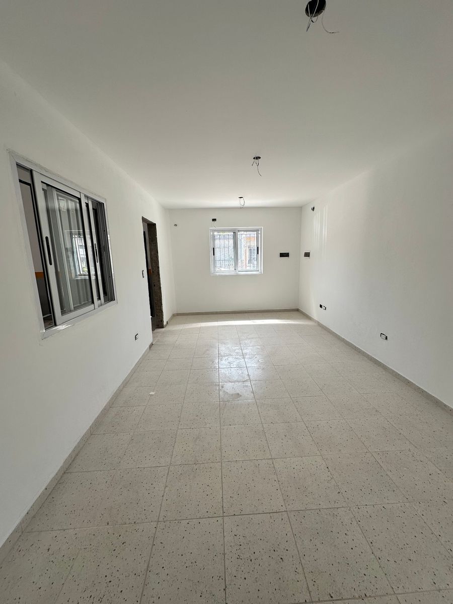 ALQUILER - EXCELENTE GALPON 650 m2 - LA TABLADA — foto 3