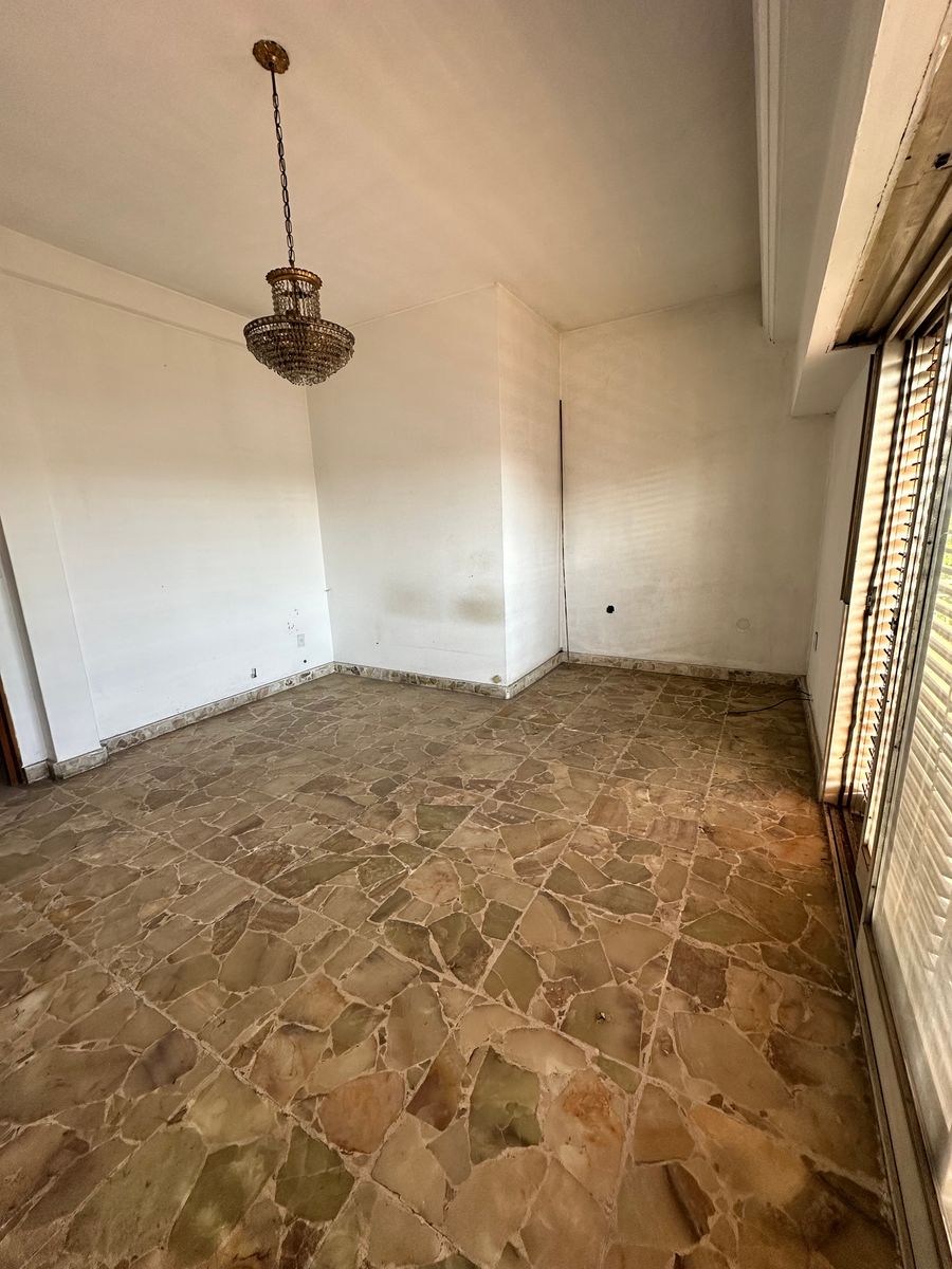 VENTA - CASA MULTIFAMILIAR A REFACCIONAR - VILLA MADERO - 4