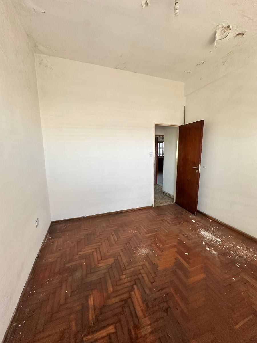 VENTA - CASA MULTIFAMILIAR A REFACCIONAR - VILLA MADERO - 6