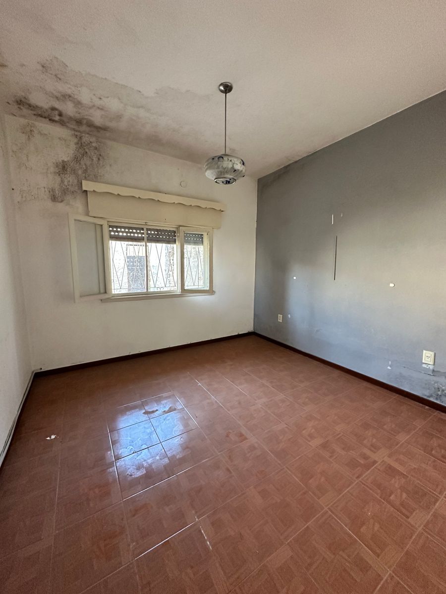VENTA - CASA MULTIFAMILIAR A REFACCIONAR - VILLA MADERO - 9