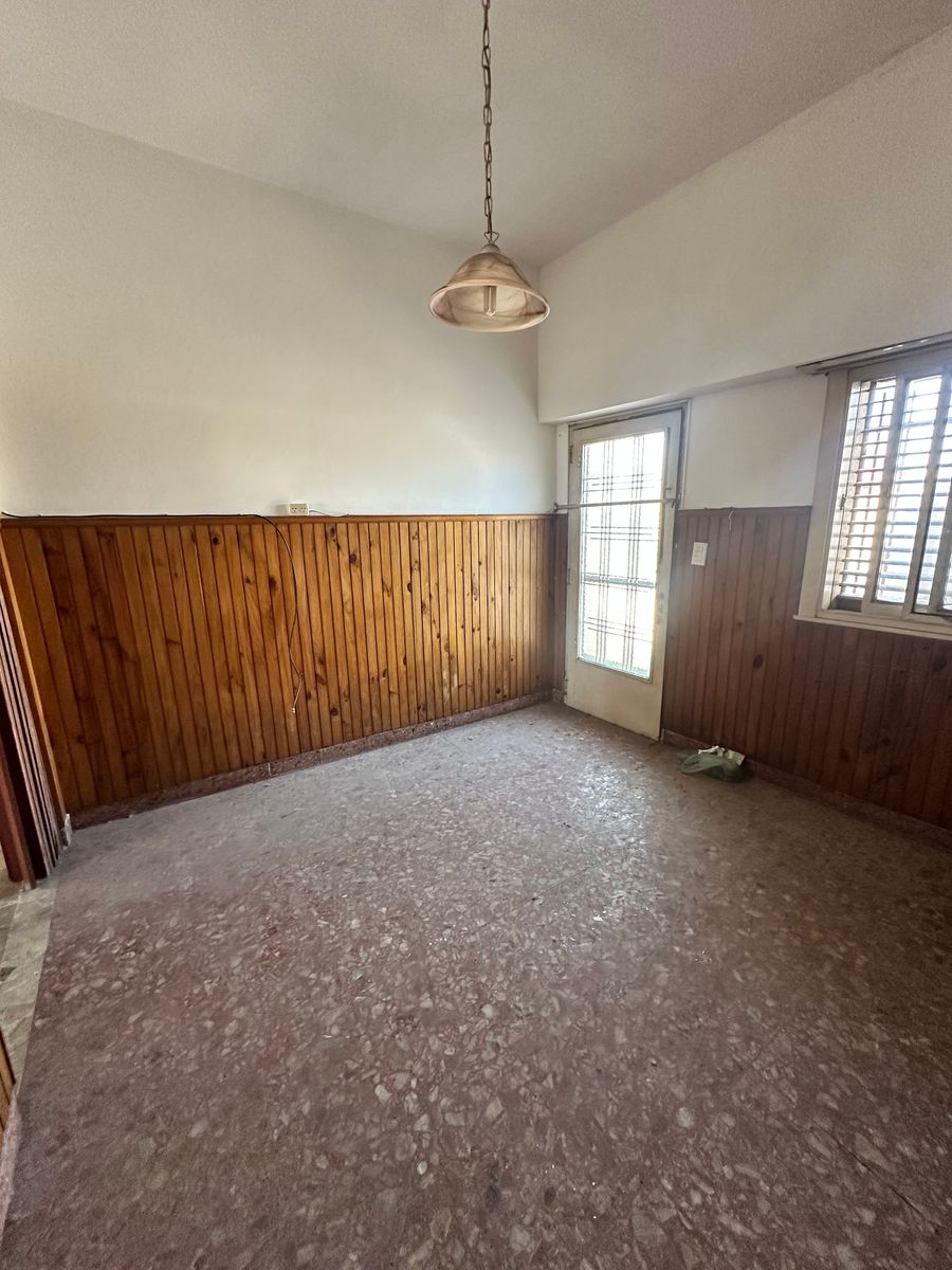 VENTA - CASA MULTIFAMILIAR A REFACCIONAR - VILLA MADERO - 10