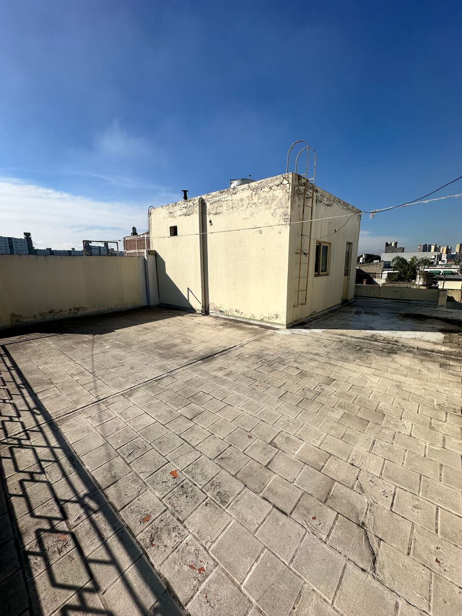 VENTA - CASA MULTIFAMILIAR A REFACCIONAR - VILLA MADERO - 15