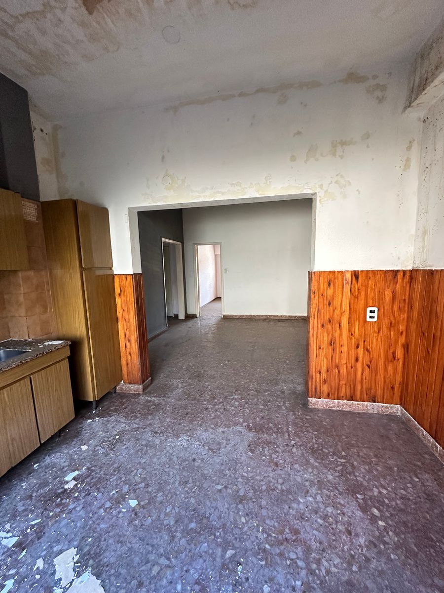 VENTA - CASA MULTIFAMILIAR A REFACCIONAR - VILLA MADERO - 22