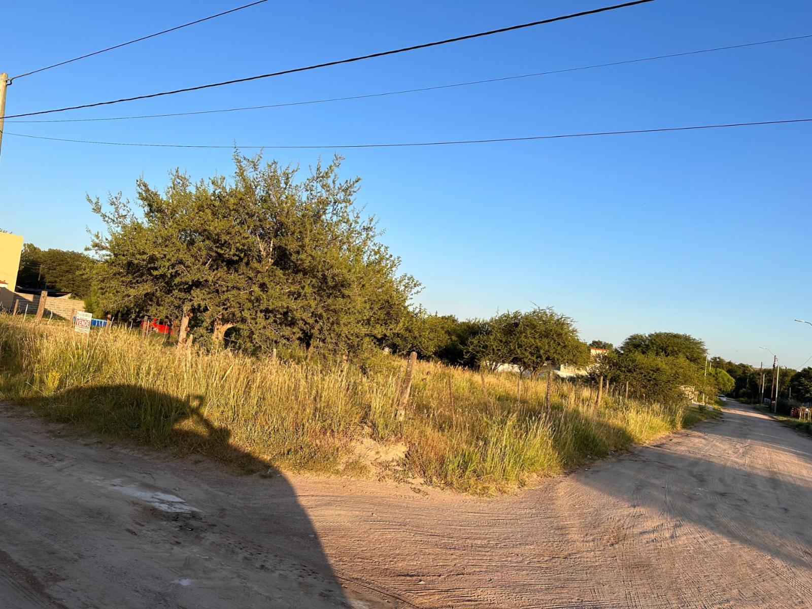 EXCELENTE LOTE Bº CAVISACATE - 1