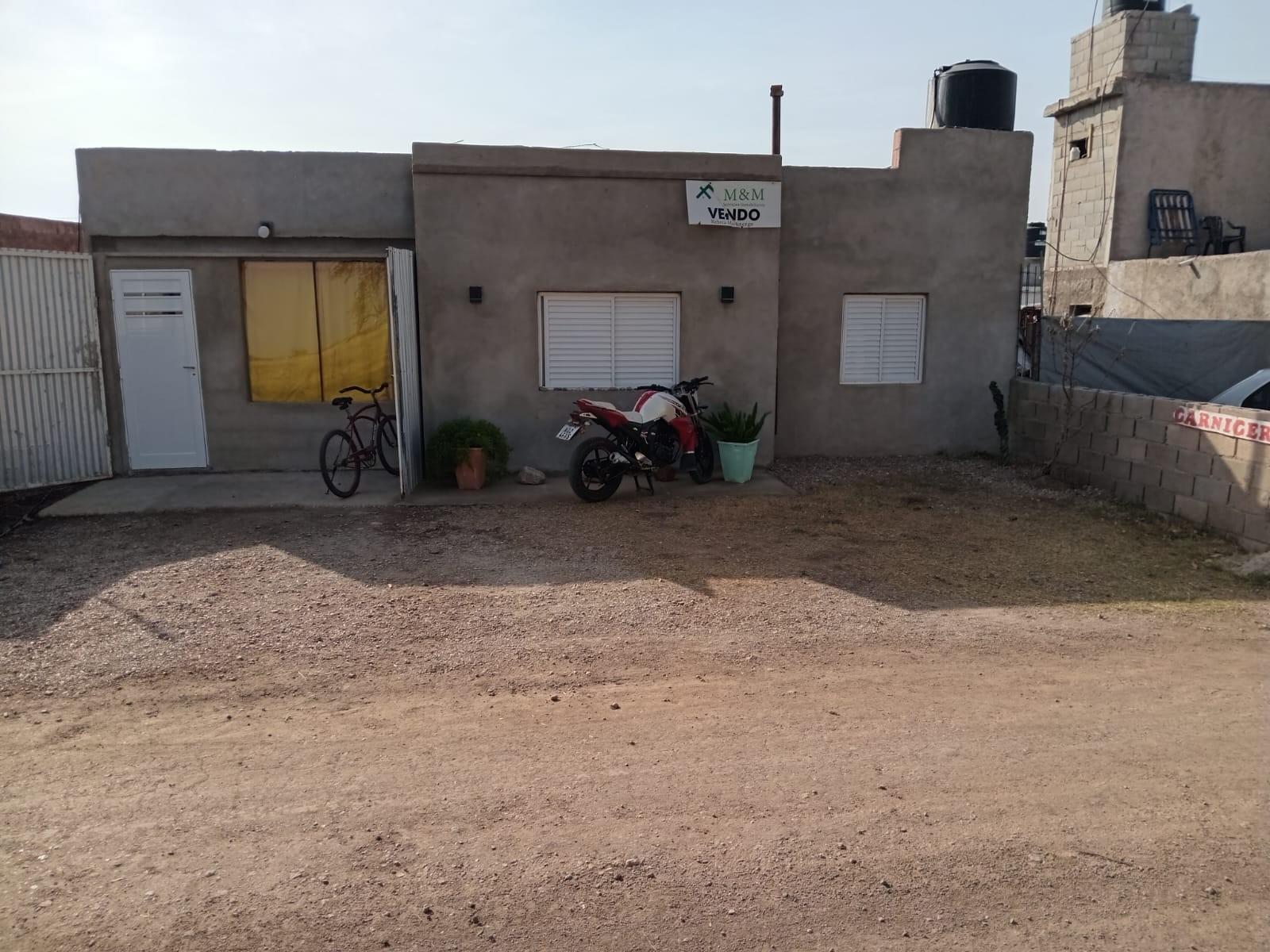 CASA EN LA LOCALIDAD DE LAS PEÑAS