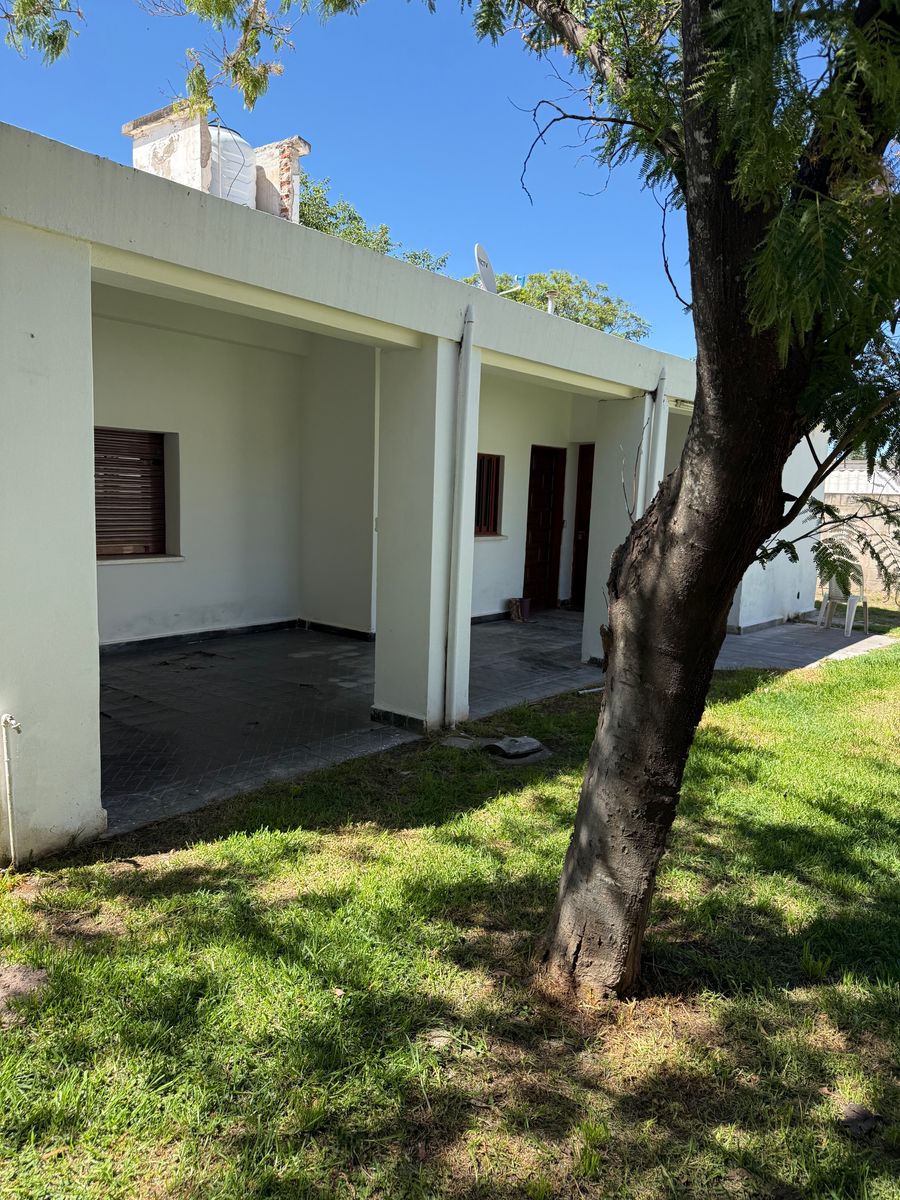 CASA CON AMPLIO TERRENO SOBRE RUTA 9 DE VILLA DEL TOTORAL — foto 8