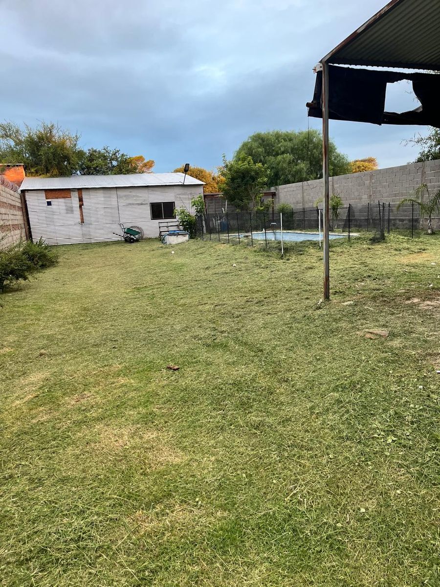 CASA VILLA DEL TOTORAL, Bº A. SABATINI DE 2 DORMITORIOS, PISCINA Y GALPON — foto 4