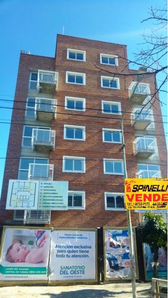 Departamento de dos ambientes de categoria en Moron Sur Consulte financiacion en pesos — foto 3