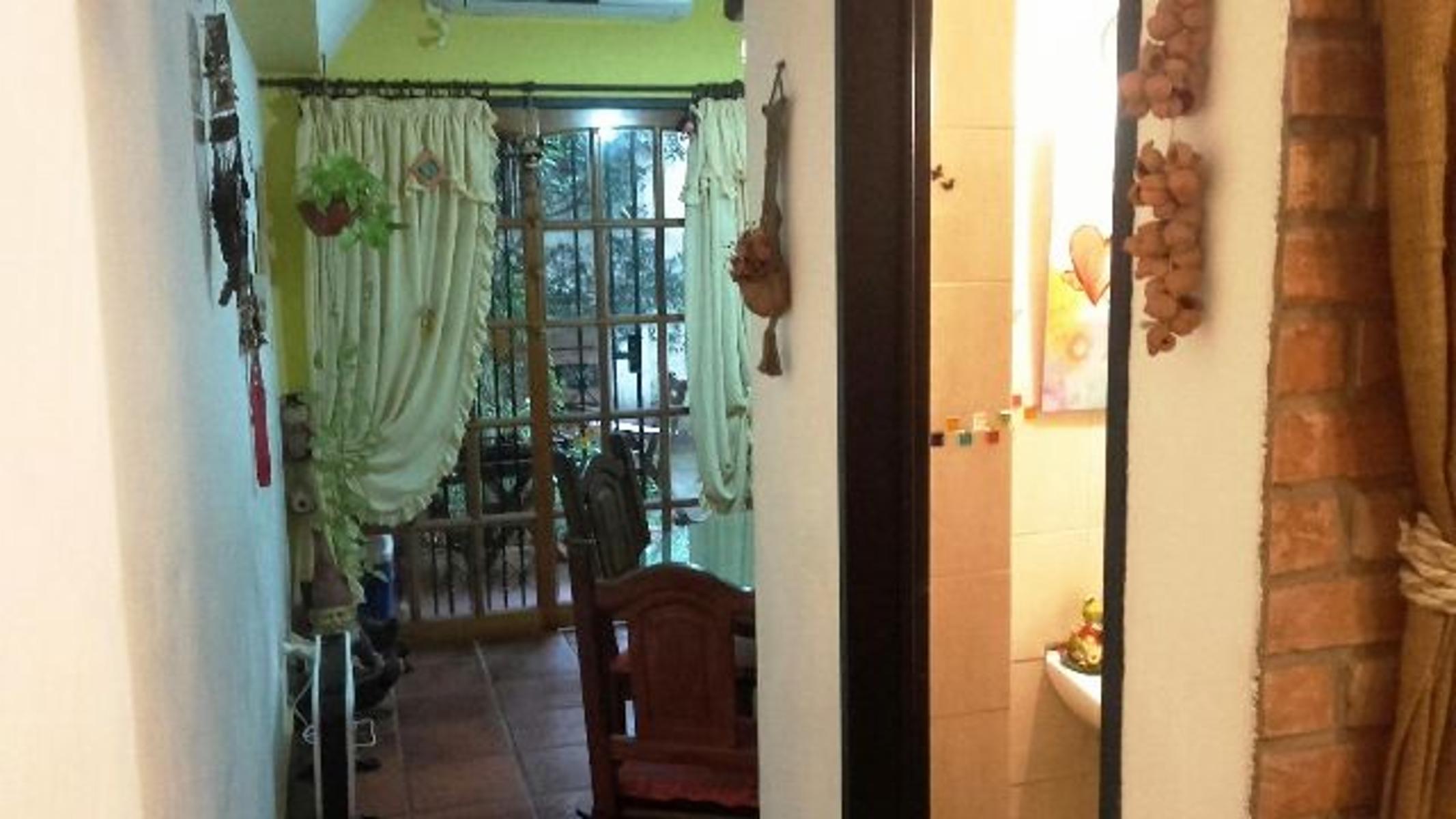 Duplex en dos plantas de tres ambientes en venta en Ramos Mejia Apto Credito — foto 9