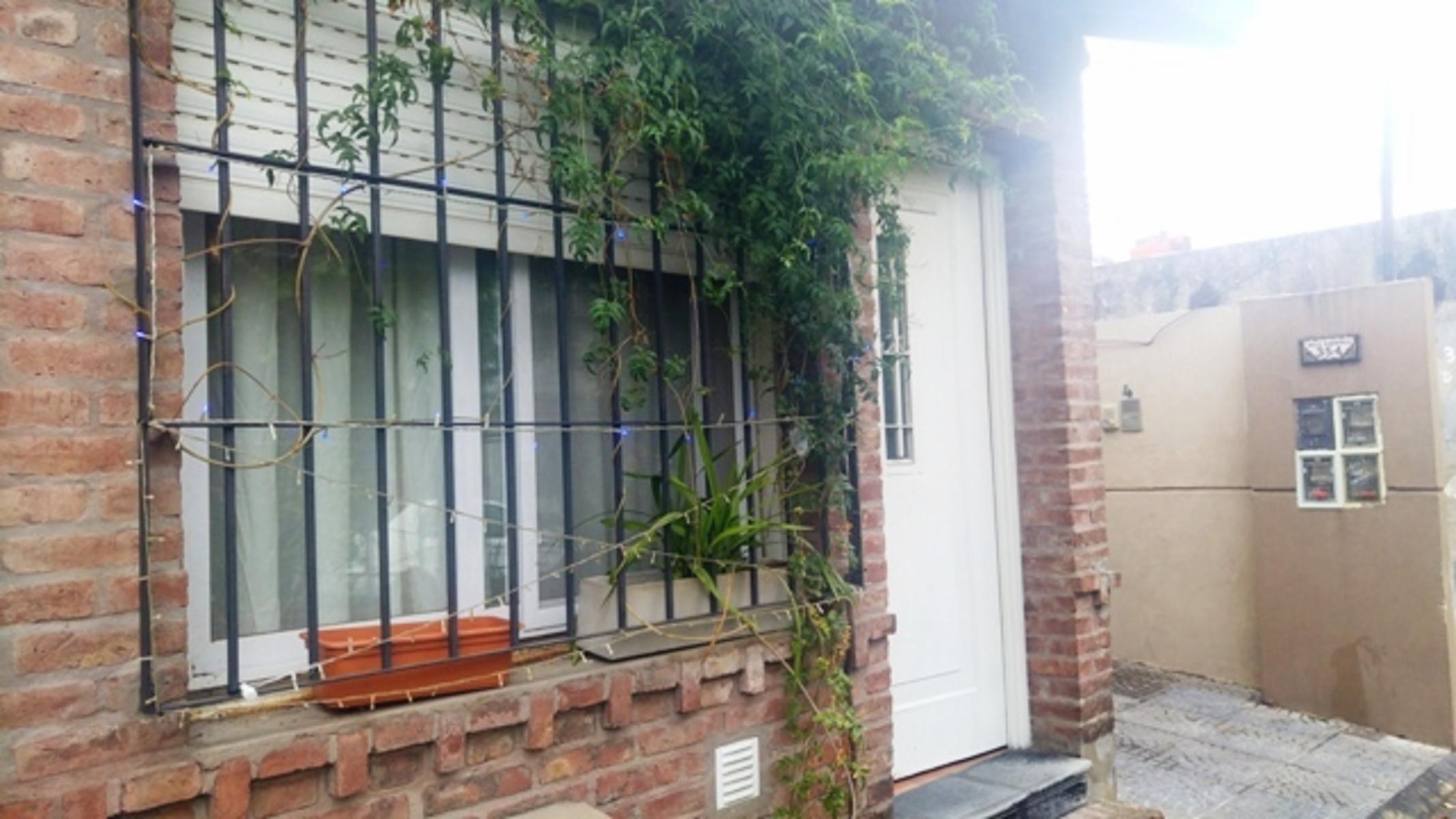 Duplex de dos ambientes y medio en venta en Haedo Sur Apto Credito — foto 2