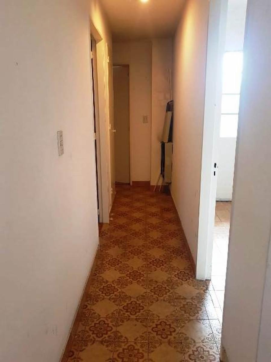 Departamento en venta de tres ambientes con dos patios en Ramos Mejia — foto 4