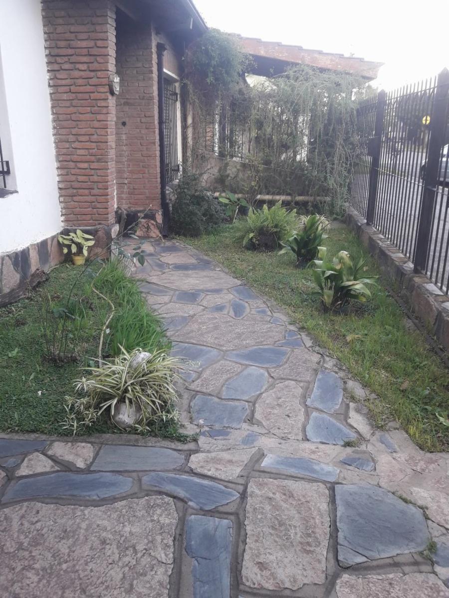 Casa en venta de tres ambientes en Villa Luzuriaga — foto 7