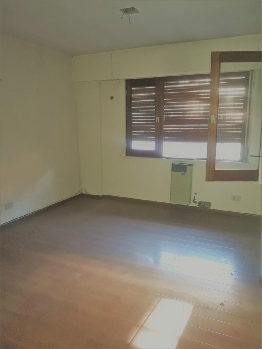 Casa en venta de cinco ambientes en Haedo Sur Oportunidad — foto 9