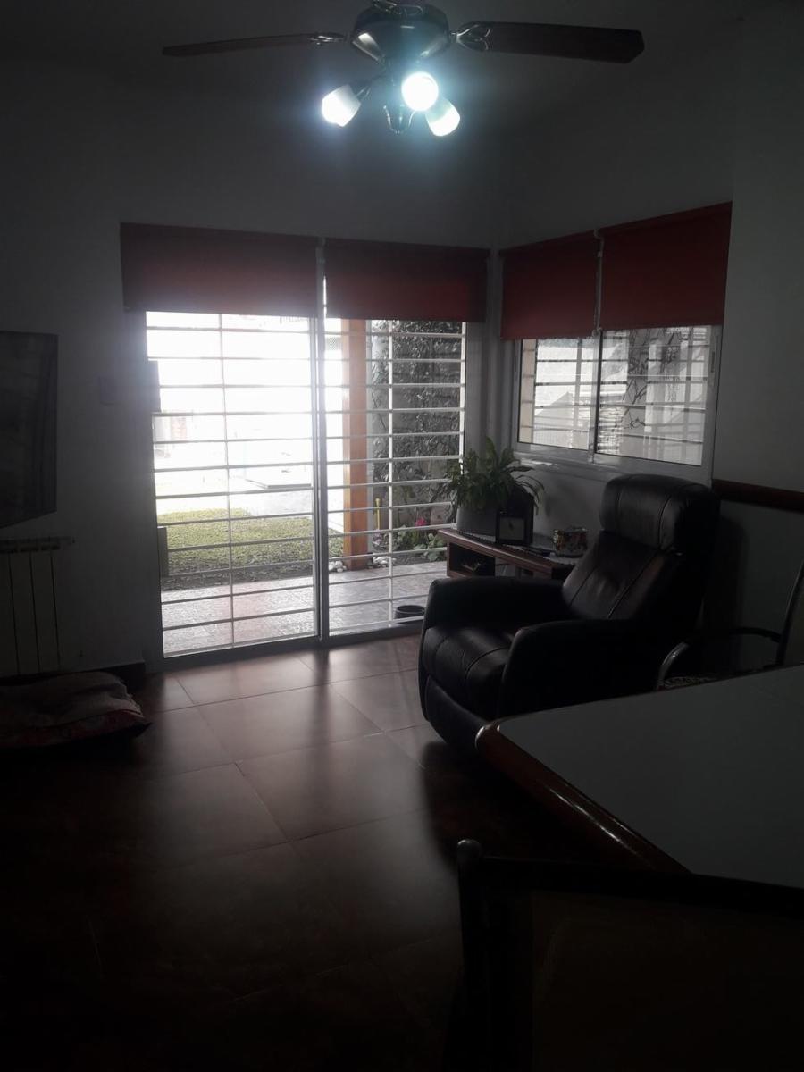 Chalet en venta de tres ambientes en Haedo Norte Excelente ubicacion — foto 5