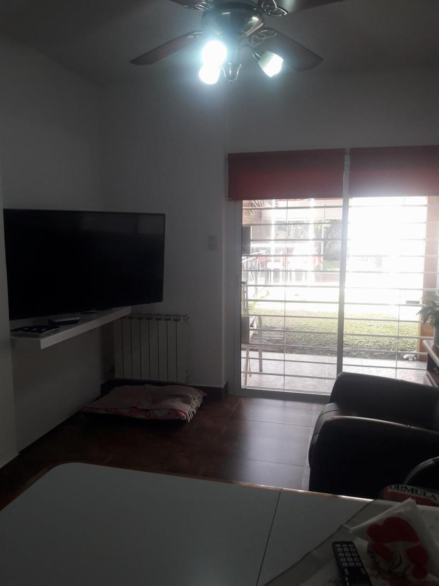 Chalet en venta de tres ambientes en Haedo Norte Excelente ubicacion — foto 6